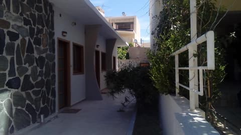 Beloni Apartments and Studios
