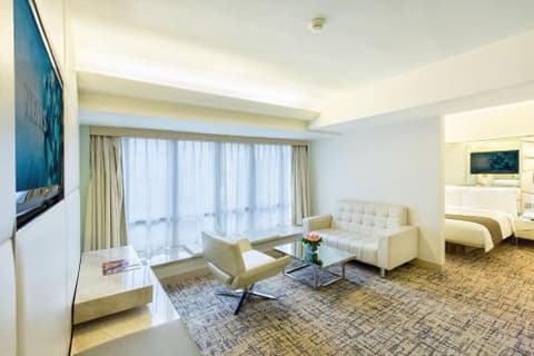 Regal Oriental Hotel 富豪東方酒店
