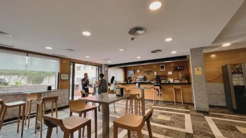 Apartamentos Tartesos