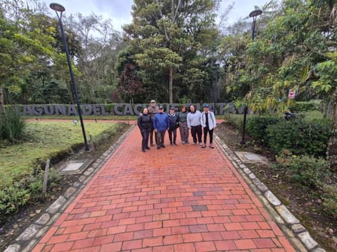 Experiencia privada de 2 días en Bogotá: tradiciones antiguas, comunidades vivas y biodiversidad