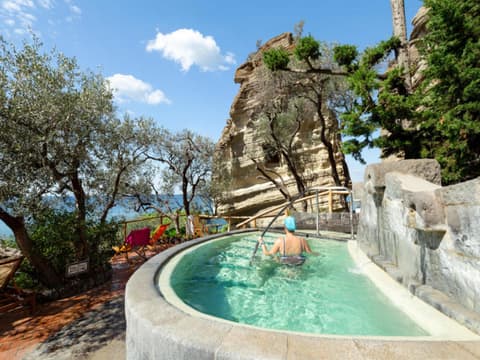 Escapada privada de bienestar en Ischia de 2 días: relajación pura y felicidad térmica