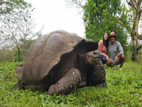4 jours sur la faune et les merveilles des Galapagos, guide francophone