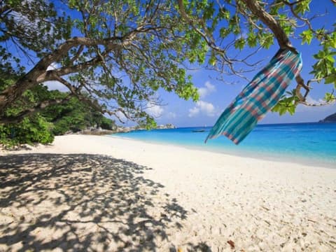 Bangkok Basics & Phuket Beach Break, Small Group Tour