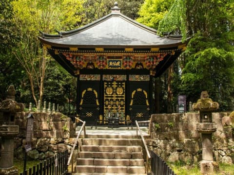 Colors of Japan + Kanazawa & Gokayama