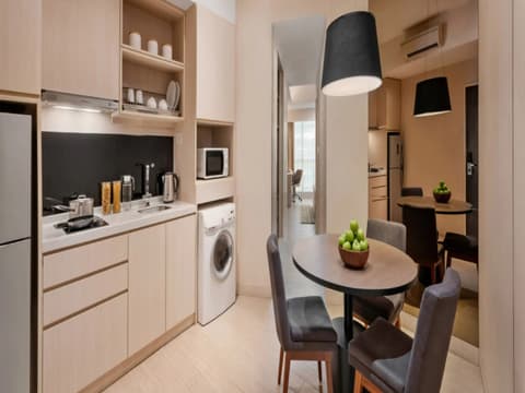 Évasion Malaisienne – De la Ville à la Mer