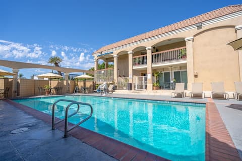 Howard Johnson By Wyndham Buena Park