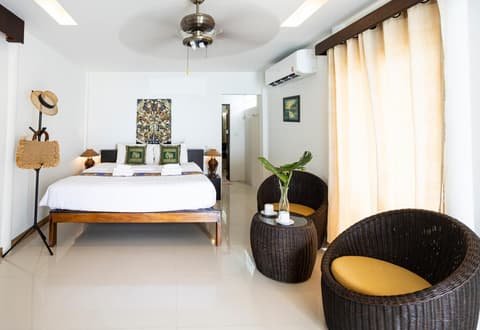 Lipa Lodge Beach Resort