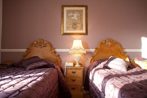 FINES BAYLIWICK HOTEL