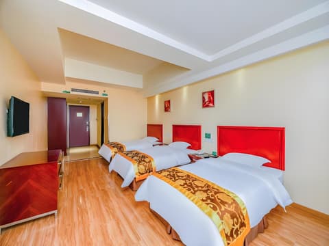 GreenTree Alliance Hotel (Beijing West Railway Station North Square Ruihai Building)