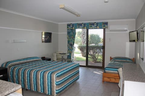 NINGALOO CORAL BAY