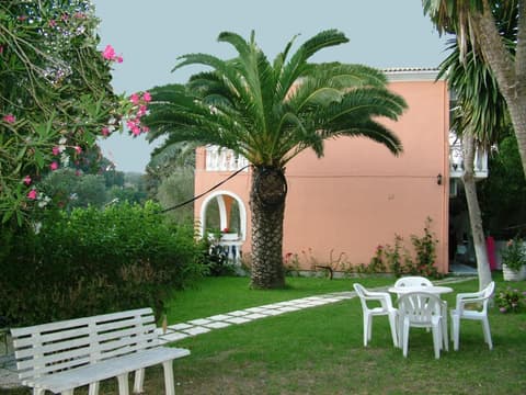 Angeliki Apartments