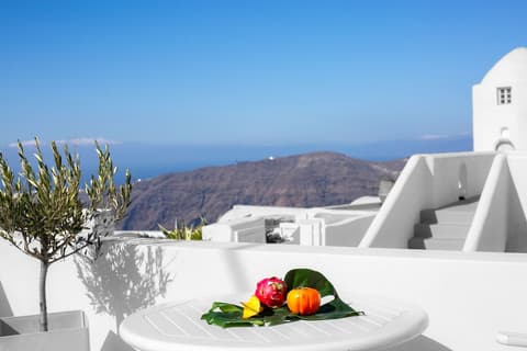 Abelonas Retreat  Sunset & Sunrise Lodgins