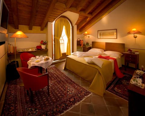 ALBERGO DELL'AGENZIA, 