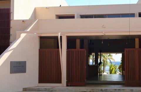 Kirimizi - Hotel & Restaurante