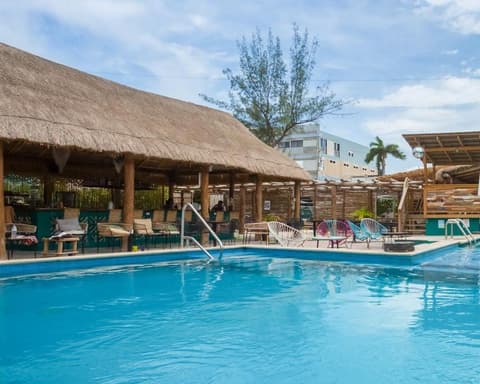 Selina Cancún Downtown