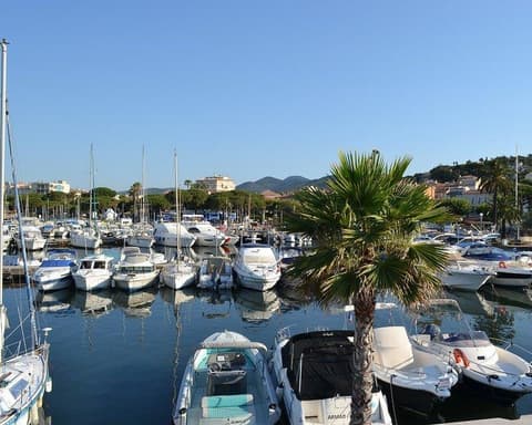 Crossing France (2025)