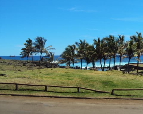 Isla de Pascua - 3 Días, Visita a Isla de Pascua y Tongariki