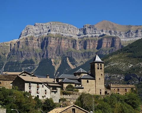 Lr - Tres Naciones - Pirineo, Lourdes, Andorra