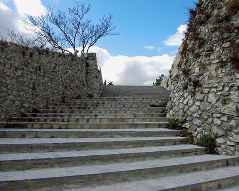 CALABRIA 1 - HISTORIA, VIDA RURAL Y GASTRONOMIA ENTRE MAR Y MONTAÑA 2026