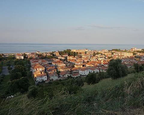 Stay in Roseto degli Abruzzi, central Italy!
