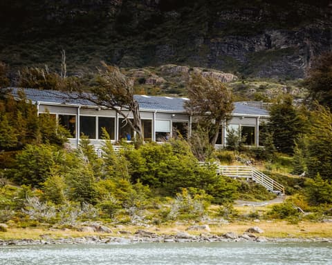 Torres del Paine All Inclusive - Hotel Lago Grey