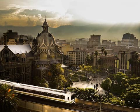 Salida Programada Cartagena & Medellín
