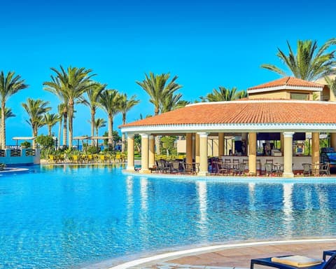 MARSA MATROUH: BRAVO PREMIUM ALMAZA BEACH 