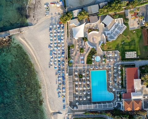 ALPICLUB ANNABELLE BEACH RESORT 