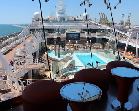  MSC SPLENDIDA - Cabina doble externa vista mar | 15-03-2027