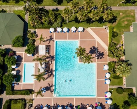 NICOLAUS CLUB LE DUNE BEACH