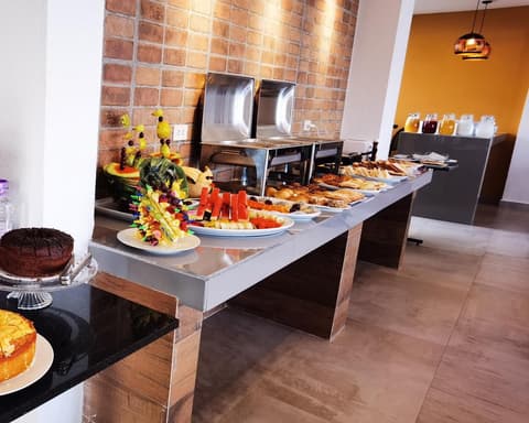 Premium Suites Aparthotel