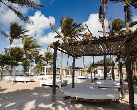 Barracuda Inn Beach Resort