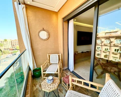 Modern Gueliz Suite - Balcony Views 