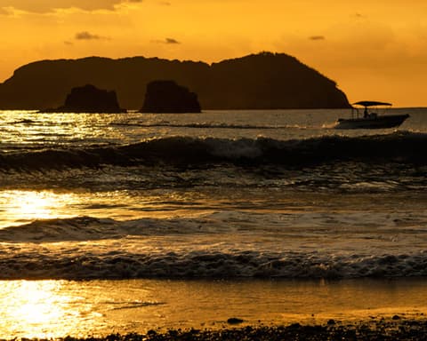 Costa Rica: Volcán Poás y Manuel Antonio