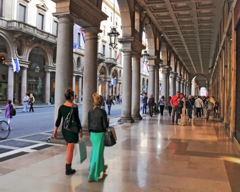 ITALIA EN TREN: ROMA, FLORENCIA, CINQUE TERRE, TURIN Y MILAN 2027
