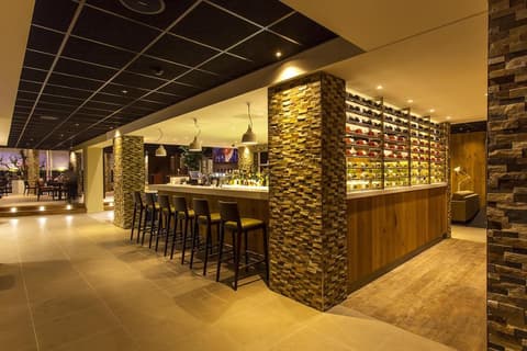 GOLDEN TULIP RIVERSIDE