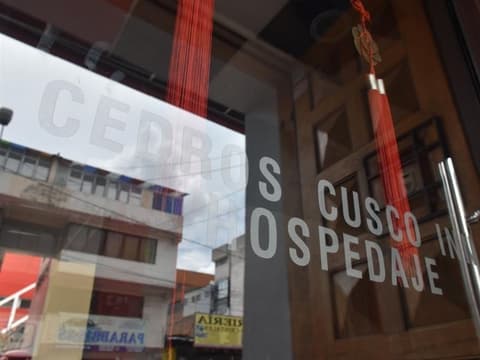 CEDROS CUSCO INN, 