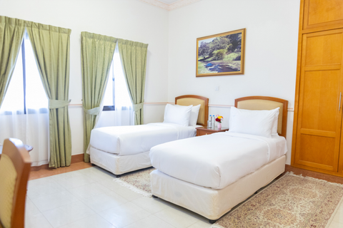 Al Shatti Villas