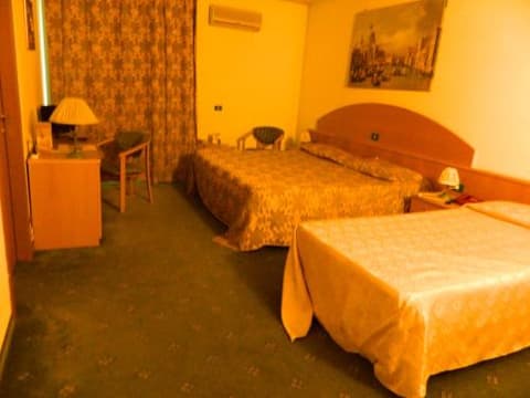 Ascot Lodging