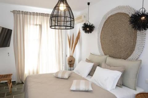 Nymfes Hotel