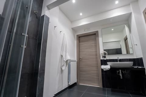 H. G. Boutique Toledo Napoli Centro by ClaPa Group Dislocated Hospitality