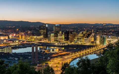 Fiordos del Norte y Alesund