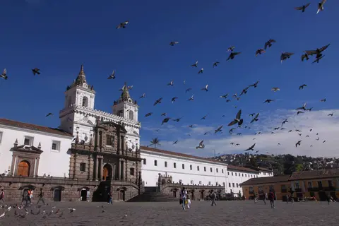 Ecuador Trekking Largo