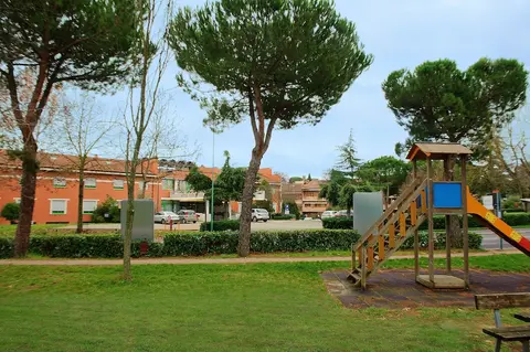 Hotel Executive, Children's play area - outdoor