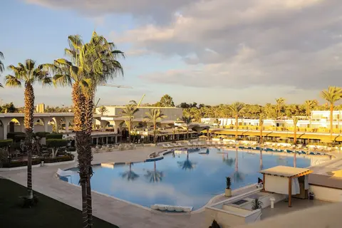 Pyramids Park Resort Cairo