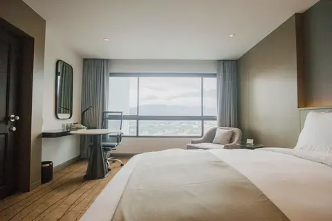 Centara Riverside Hotel Chiang Mai