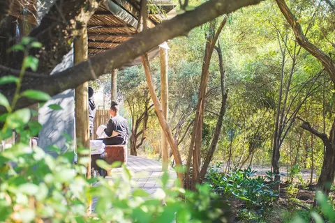 Indaba Hotel, Nail salon