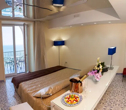 Lloyd's Baia Hotel