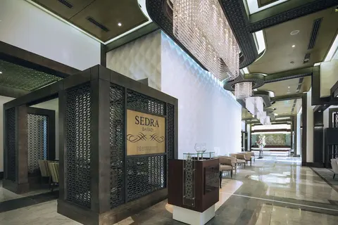 Ayla Bawadi Hotel & Mall