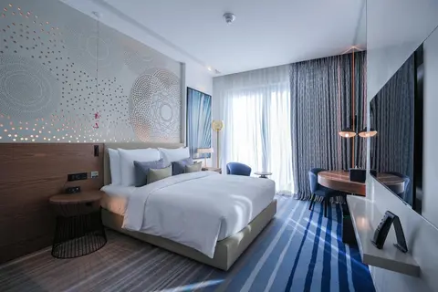 Tumbi Hotel Dubai The Palm, Tapestry Collection by Hilton
